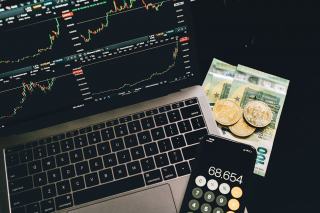 ETF et trackers : investissement passif simple et performant en 2026